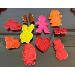 Lot of 11 Vintage‎ Plastic Holiday Cookie Cutters with Handles Various Holidays